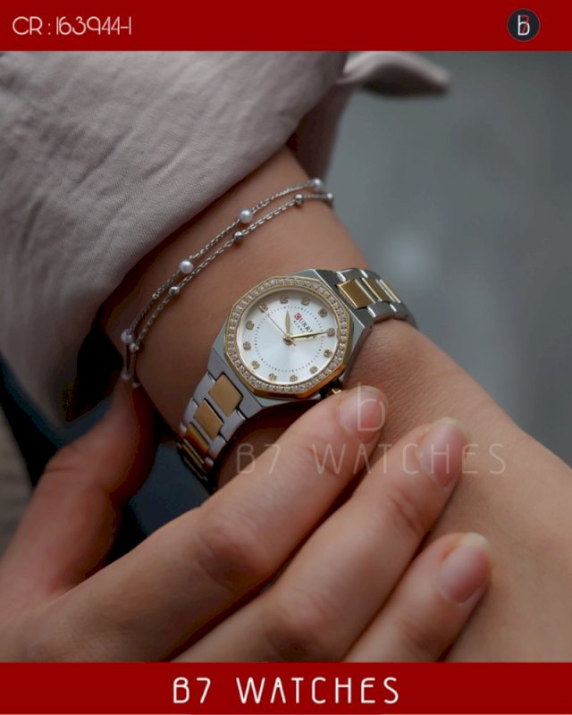 ساعة كورين / اللوان متعدده