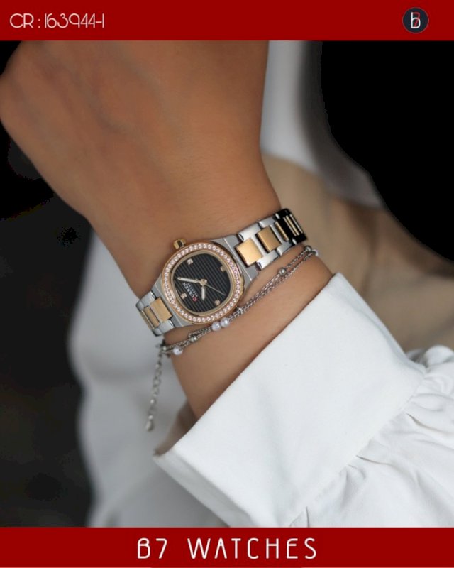 كورين نسائي