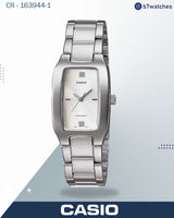 ساعة Casio LTP-1165A-4CDF نسائية أنالوج بميناء أبيض مع سوار من الفولاذ المقاوم للصدأ باللون الفض