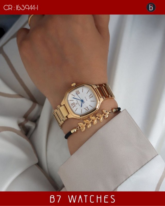 ساعة نافي فورس